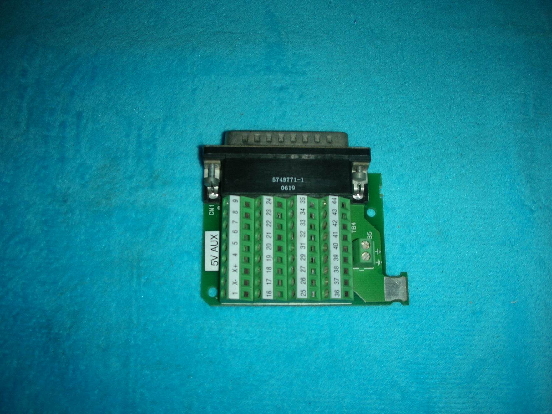 ALLEN BRADLEY 2090-U3BB2-DM44 BREAKOUT BOARD询价