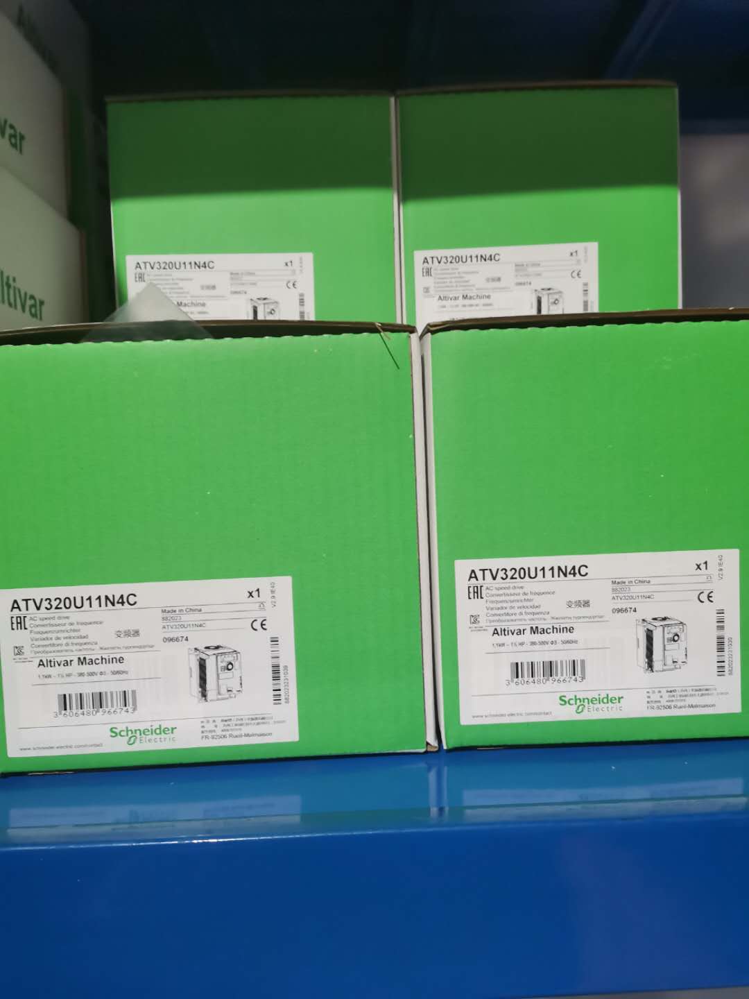 施耐德变频器ATV320U5