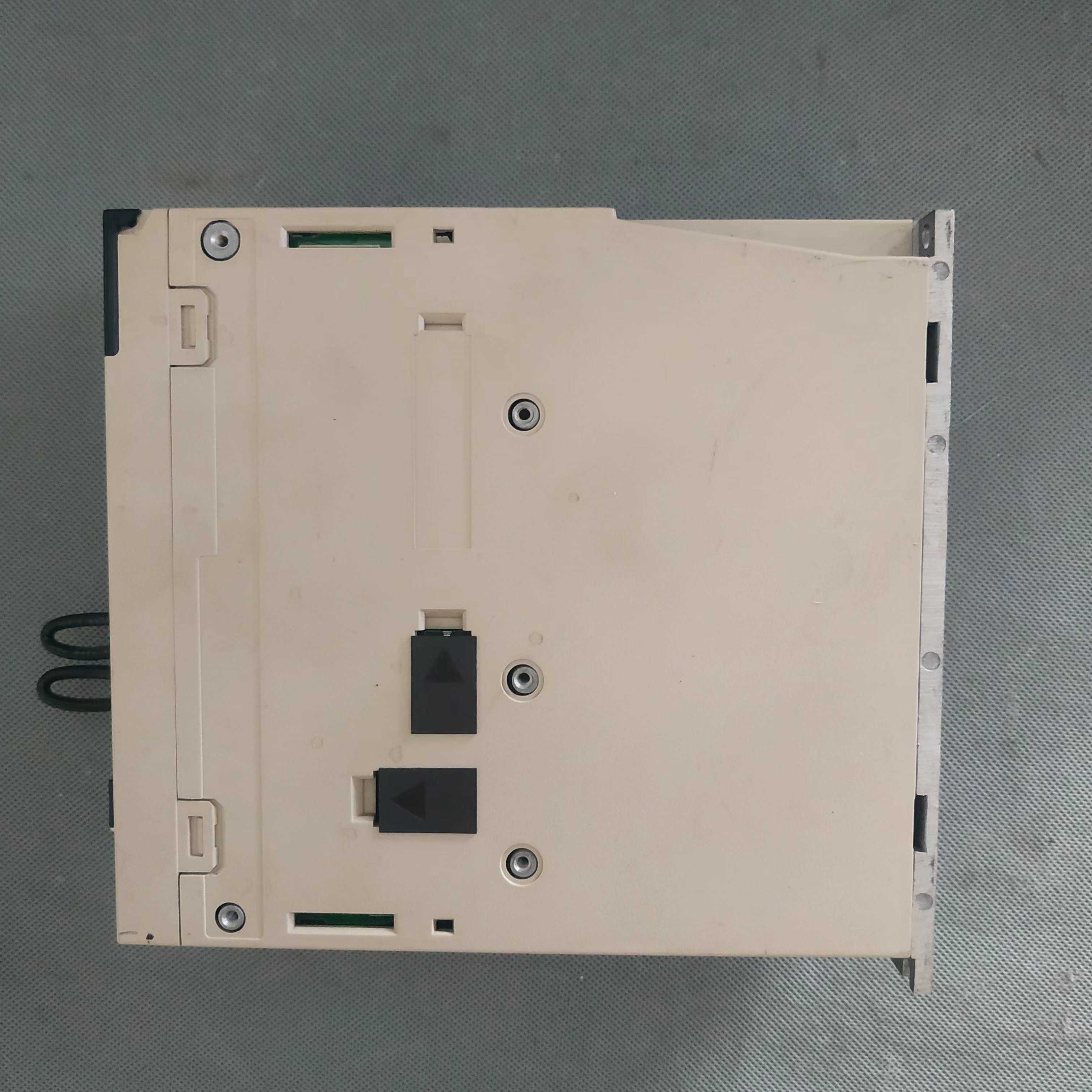 ￥2手拆机7系安川750瓦伺服驱动器SGD7S-5R5A00A002 功能包好询价