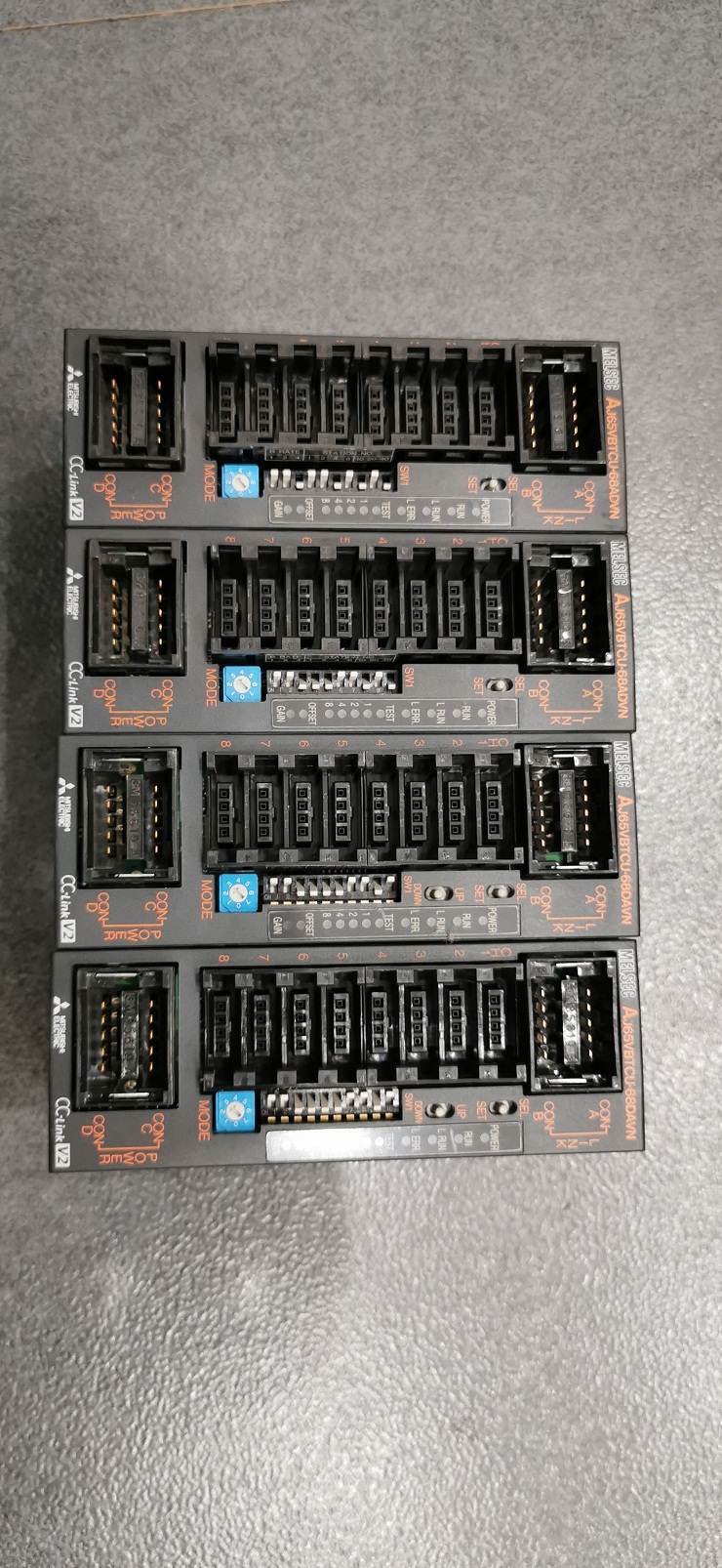 *AJ65SBTB2-16T 三菱PLC模块 原装现货询价