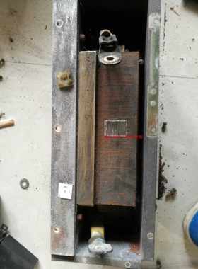 拆机安川G7 75KW直流电抗器 UZDC-MG，228A,0.22MH300-006-586询
