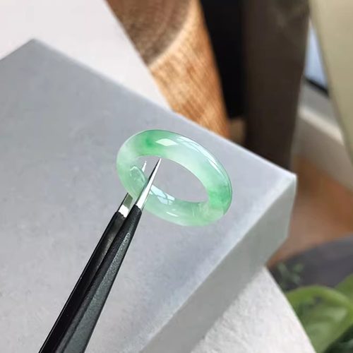 12#缅甸料自然光实拍天然老坑A货翡翠指环飘阳绿翠色玉石戒指证书