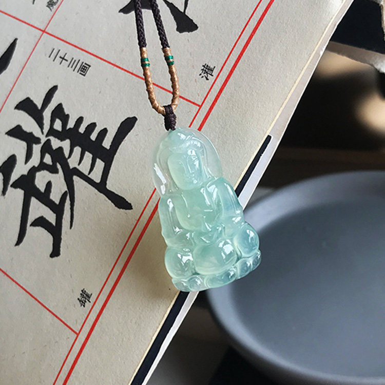 缅甸料 一物一图天然A货翡翠观音冰种浅绿色起胶小吊坠裸石带证书