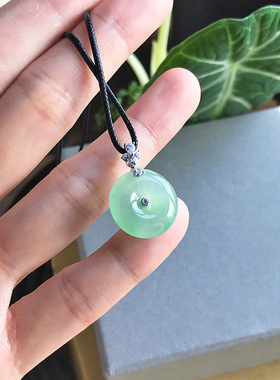 17mm 自然光实拍缅甸A货翡翠平安扣冰种浅绿色小肥扣吊坠挂件证书