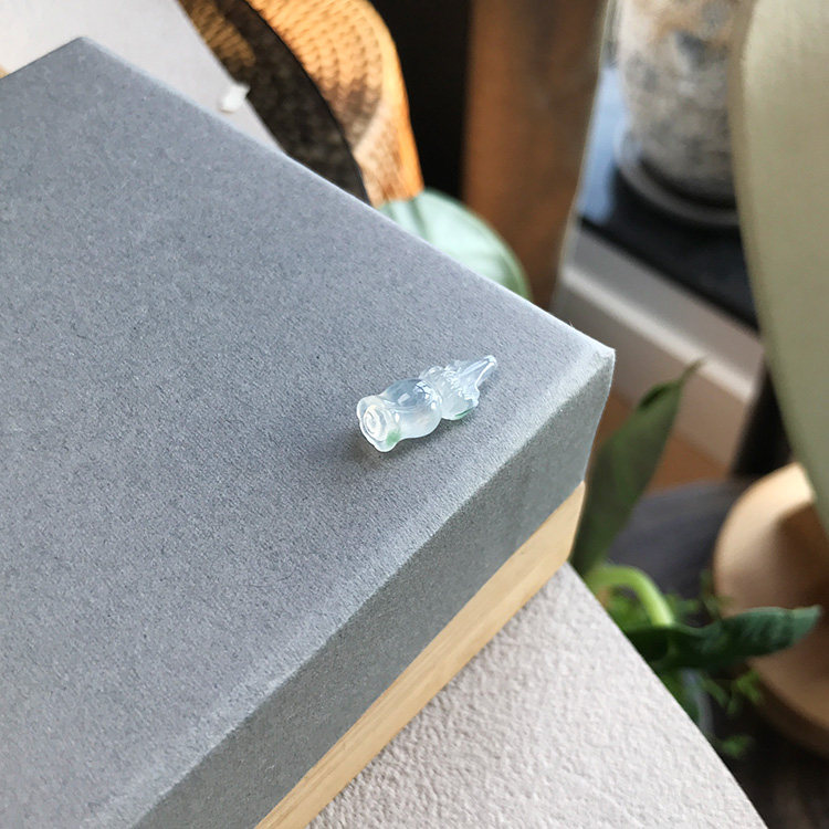 缅甸料老坑A货翡翠玉兰花吊坠冰飘绿起胶起光挂件裸石无孔带证书