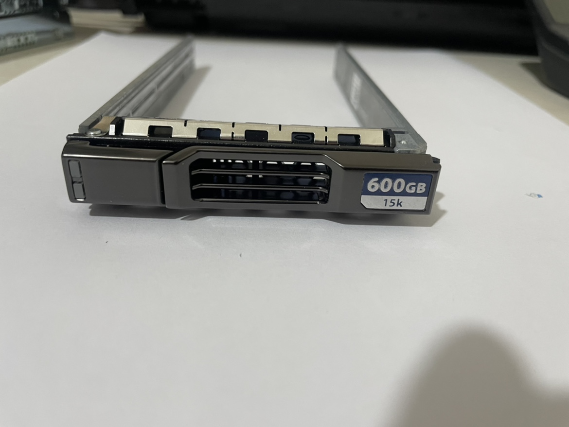 Dell SC3020 SC4020 SC2020 SC200 1.92T  3.84T 康贝存储托架