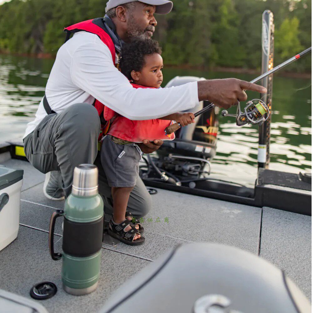 史丹利STANLEY304不锈钢传承系列大容量真空保温水壶户外旅行