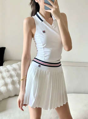 斐乐/FILA女士时尚修身运动针织背心白色百褶裙两件套A11W533130F