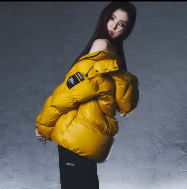 FILA斐乐男女纯色保暖连帽羽绒服