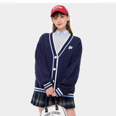 斐乐FILAFUSION毛衣女开衫外套运动毛衫V领针织衫宽松T11W433403F