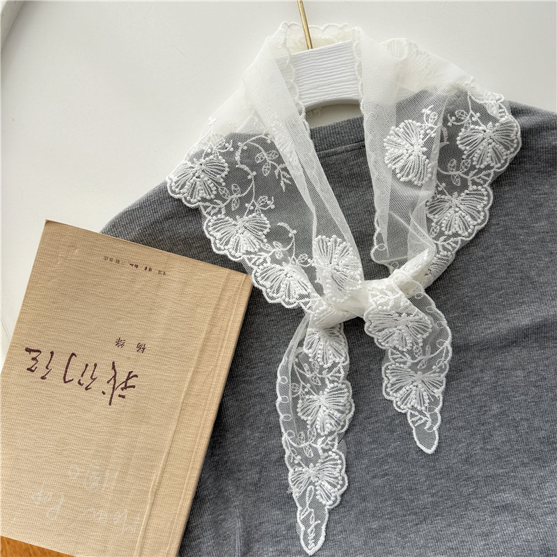 法式蕾丝三角巾围巾女薄款春夏百搭韩版装饰领巾纯色小丝巾头巾