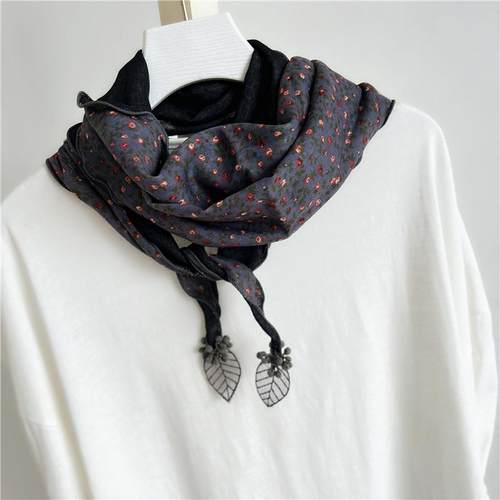 2024秋季新款女士精致围巾秋冬