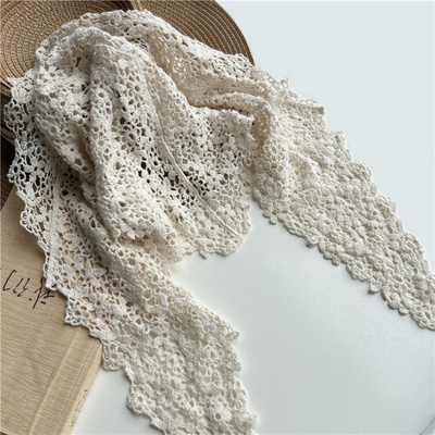 春秋镂空针织三角巾女士围巾冬季围脖韩系百搭文艺护脖颈巾披肩