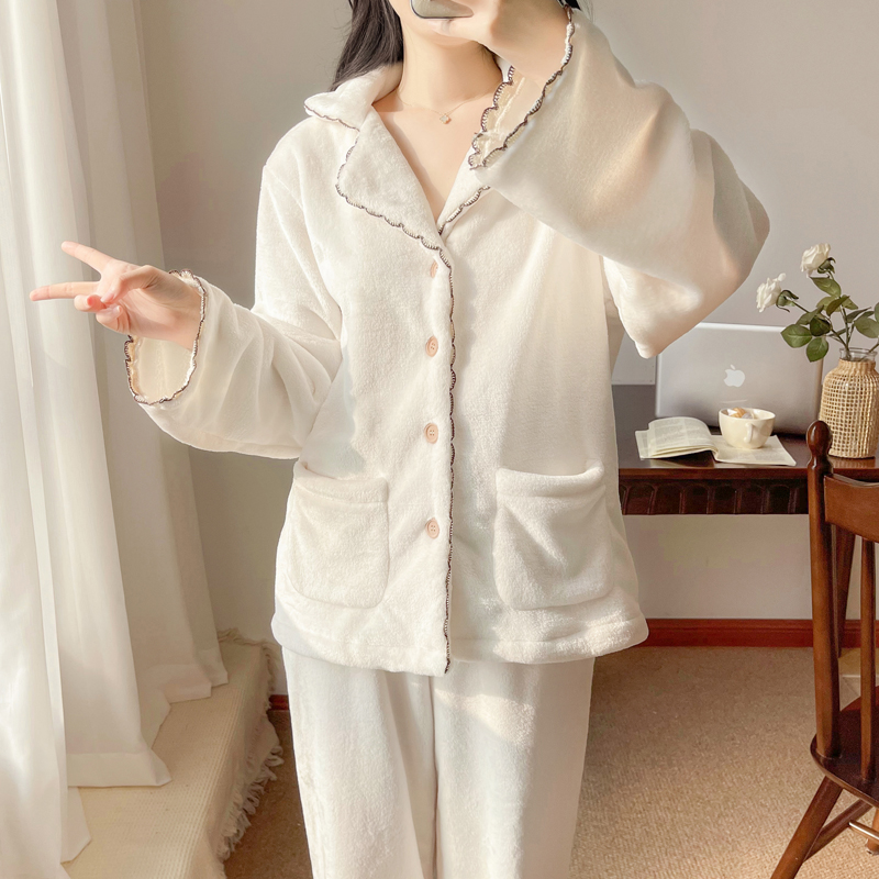 口袋设计双面绒睡衣套装女