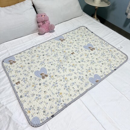 多尺寸新款卡通小清新纯棉姨妈垫可爱治愈系透气隔脏床单垫可机洗