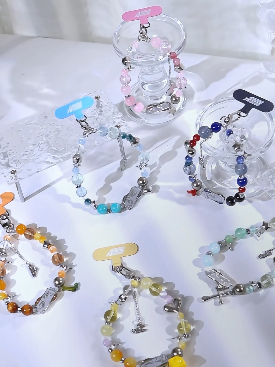 官方快闪店异形舞台兔子系列手机链挂件盲盒可爱潮玩女生礼物娃娃