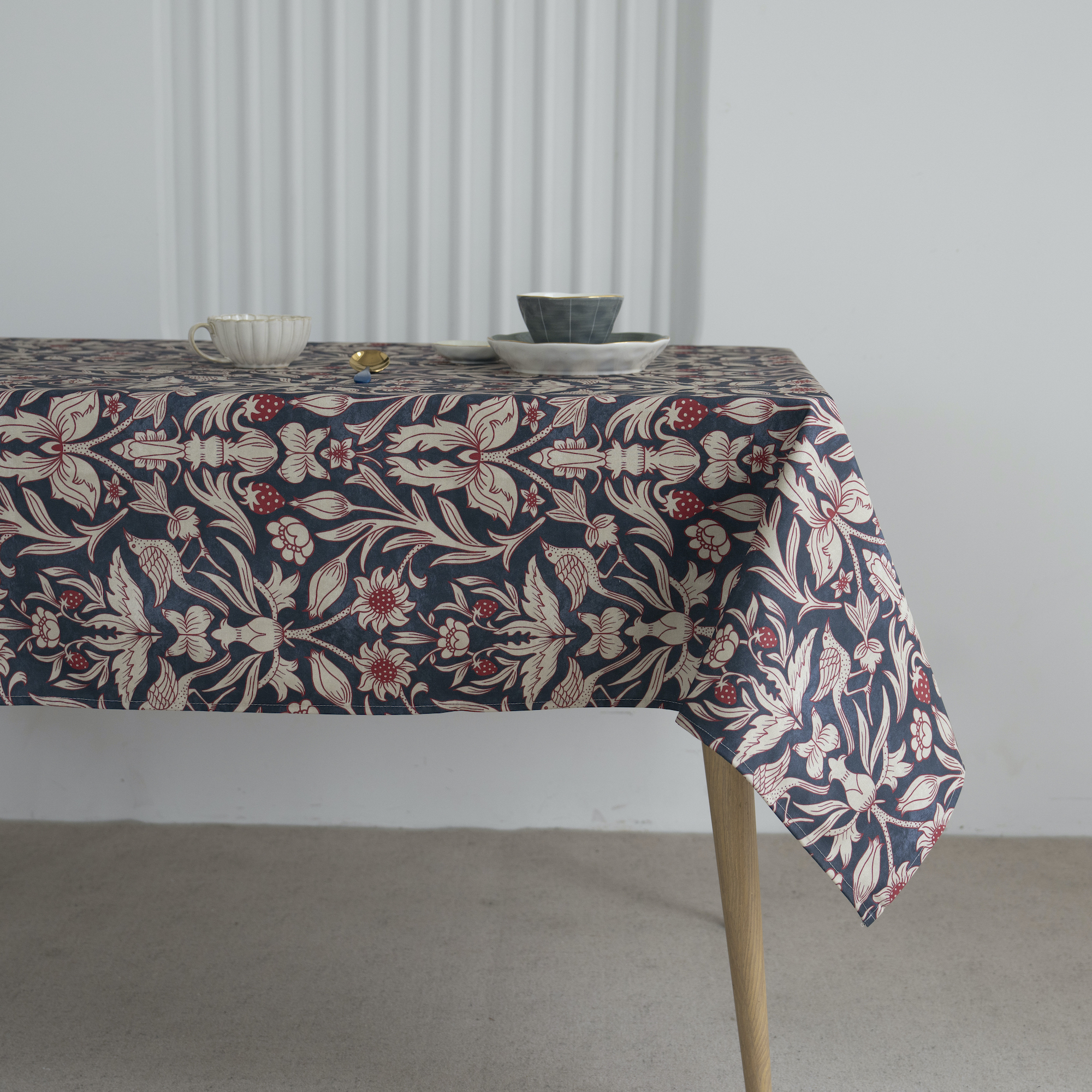 GIRONES复古印花纯棉进口桌布