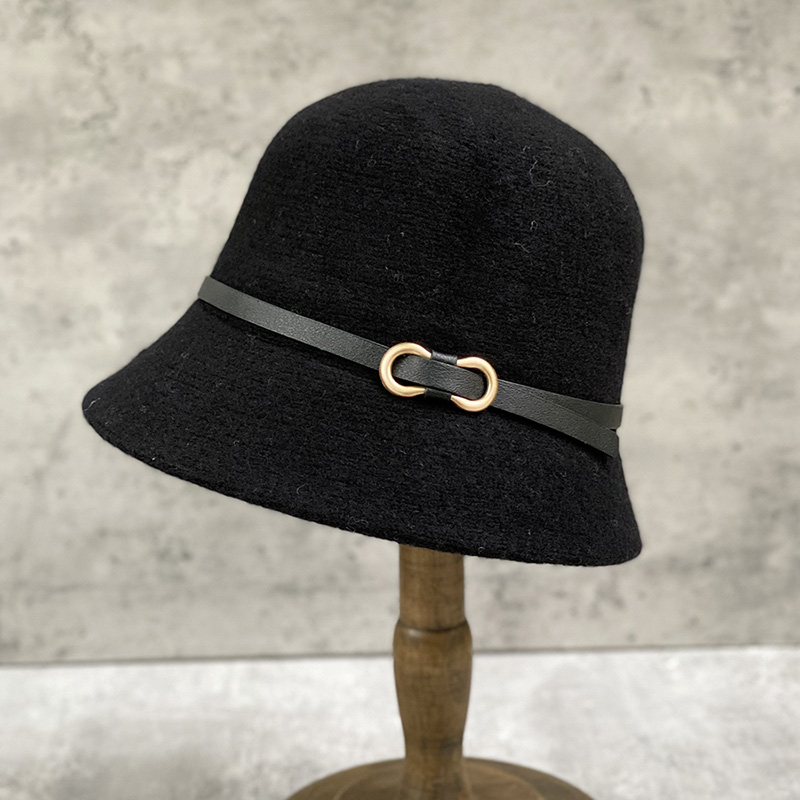 渔夫帽女秋冬显脸小休闲皮带盆帽