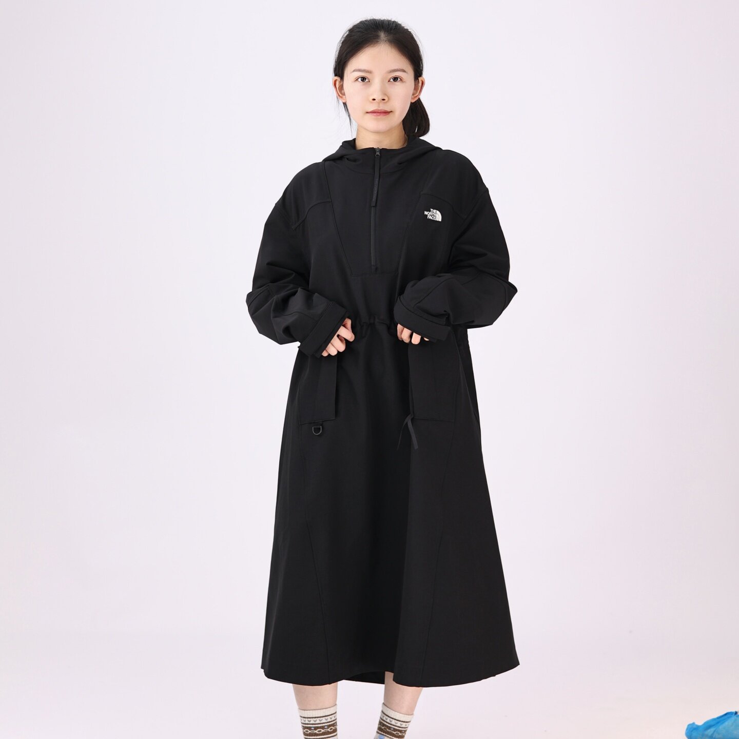 北面女士户外防泼水收腰连衣裙