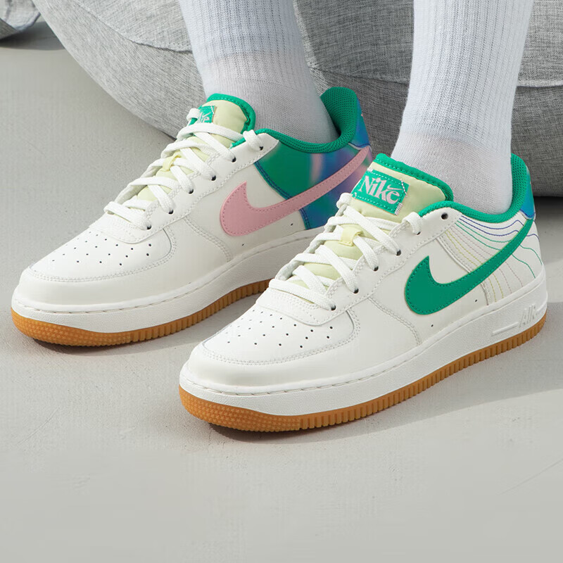 耐克大童鞋AIRFORCE1低帮板鞋