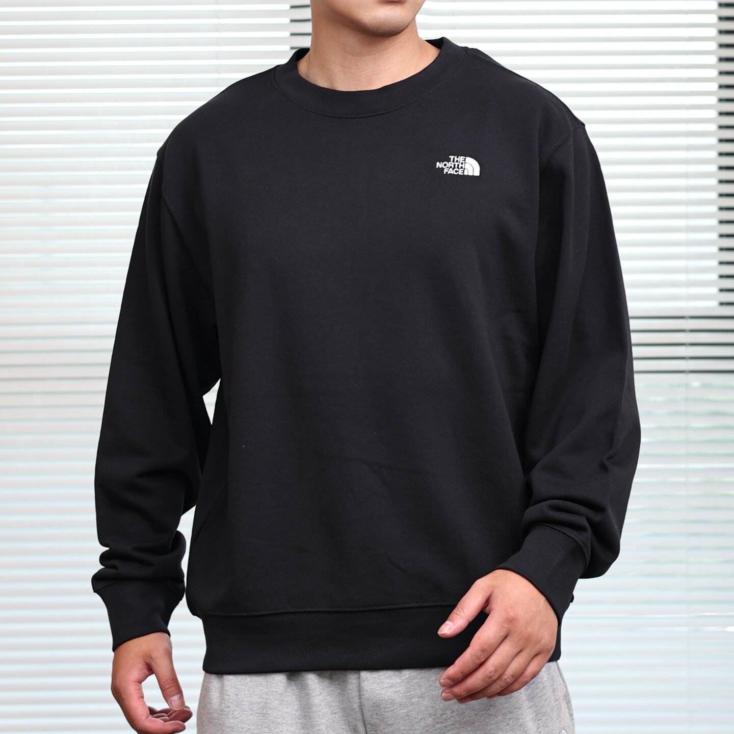 26秋冬新款TheNorthFace北面卫衣男户外舒适透气圆领套头上衣8JKV