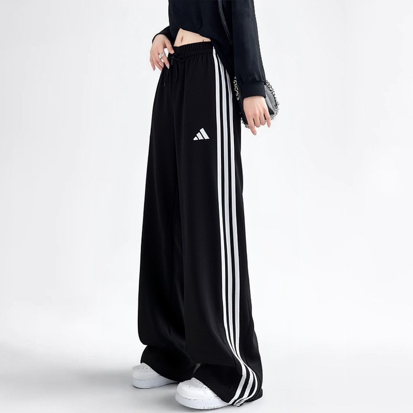 26春季新款adidas阿迪达斯运动长裤女三条纹直筒休闲针织裤JW7182