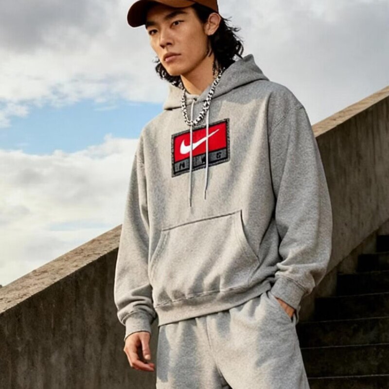 Nike耐克男加绒毛巾绣连帽卫衣