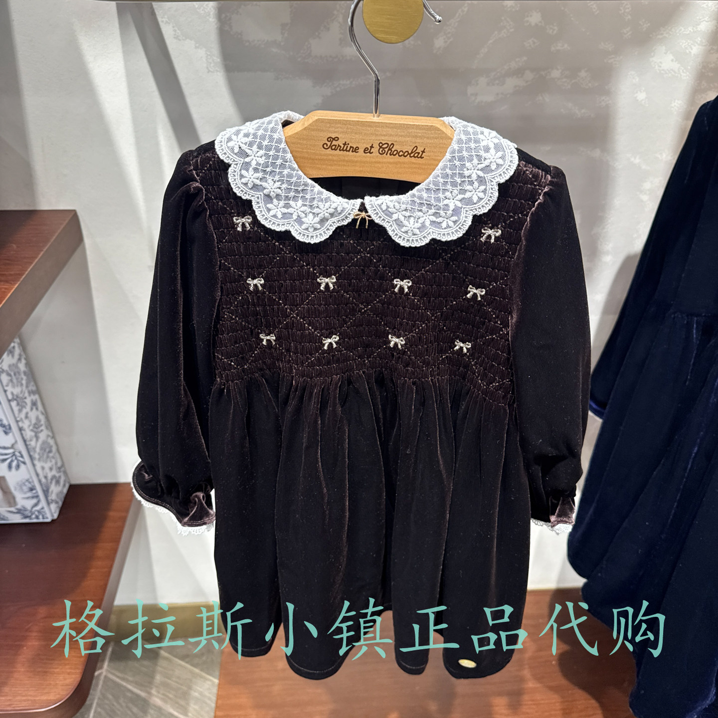 巧克力童装冬女宝翻领丝绒连衣裙