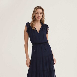 澳洲wit 顺纡绉显瘦系带V领木耳花边高级感收腰纯色连衣裙长裙