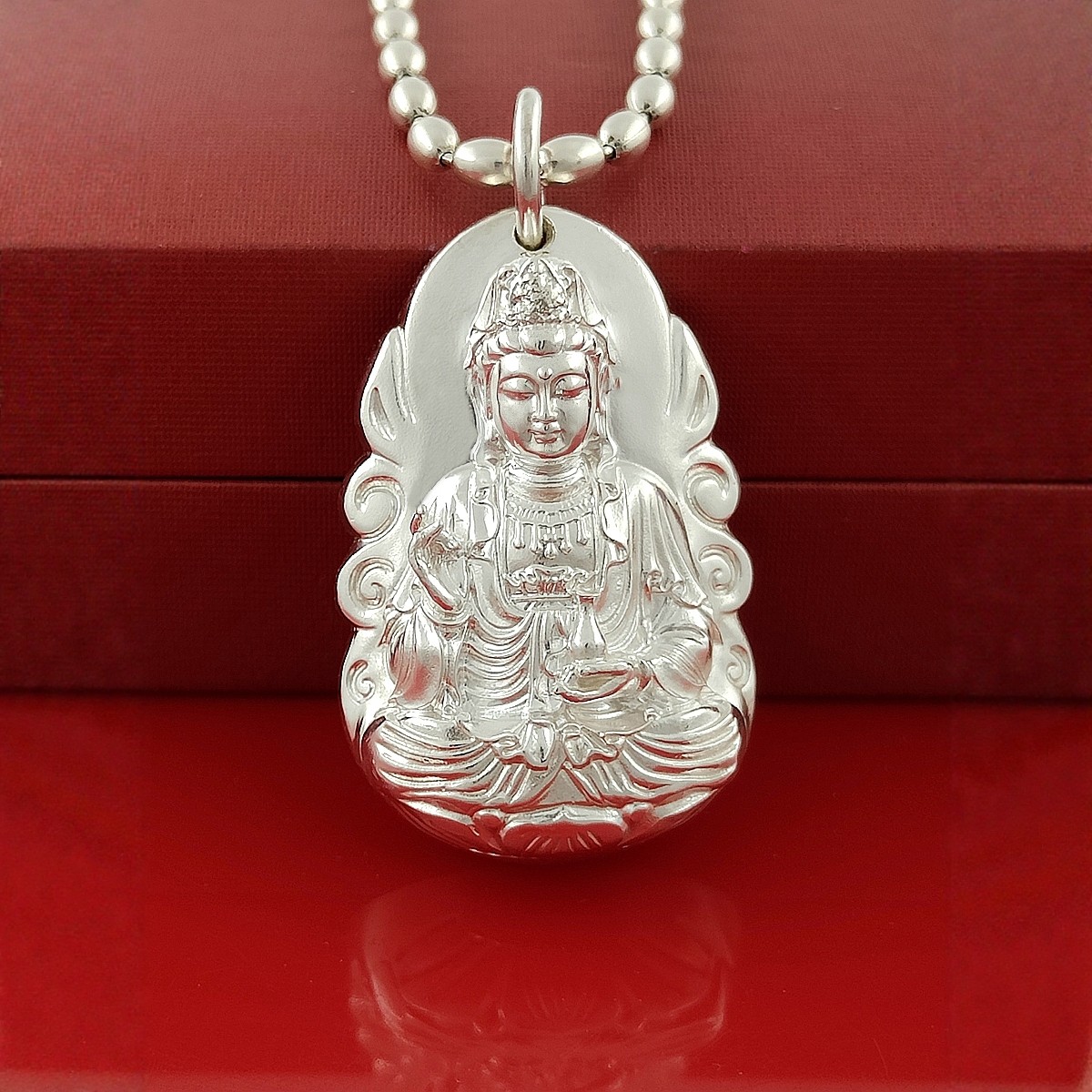 足银实心观音挂件六字真言立体浮雕项链纯银吊坠带证书