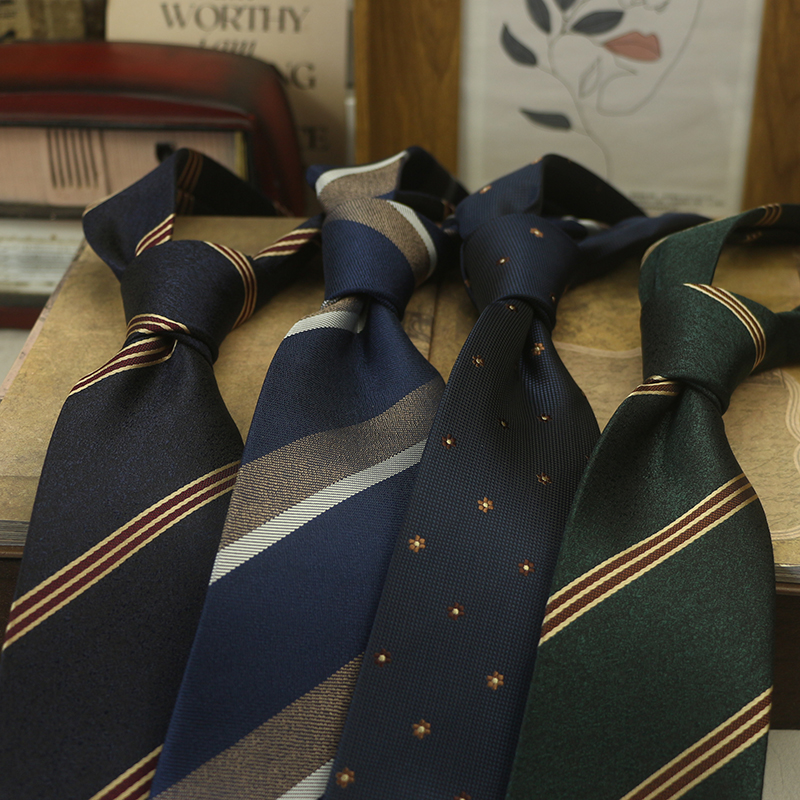 色织涤纶条纹百搭领带