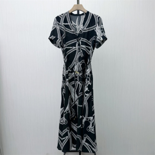 恩●2026夏季新品 法式v领连衣裙女气质显瘦小清新a字茶歇裙931