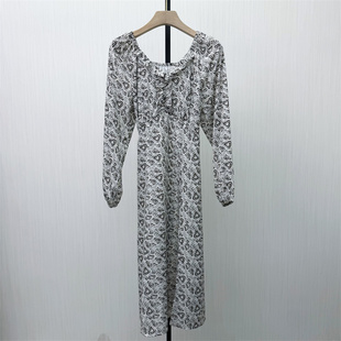 法式 新品 v领连衣裙女气质显瘦小清新a字茶歇裙509 2026春季 彩