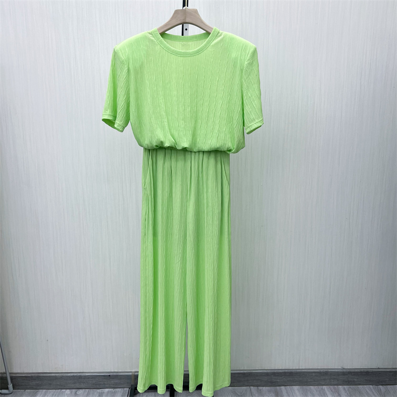 艾●2025夏季新品 休闲简约套装女短袖T恤上衣阔腿长裤两件套315