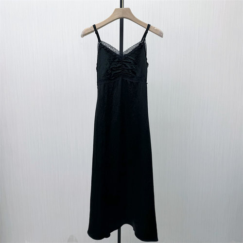 fei●2026春季新品 法式吊带连衣裙女修身显瘦无袖内搭长裙5239