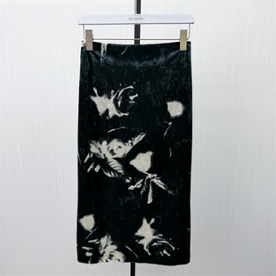 丝绒半身裙女高腰显瘦气质通勤直筒包臀长裙413 新品 彩 2026春季