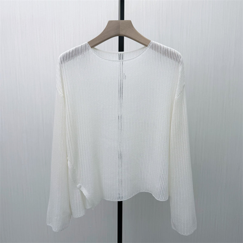 艾W●2026春季新品 镂空长袖罩衫女宽松慵懒风套头针织衫上衣5211