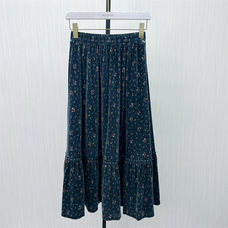 C●2025冬季新品 复古碎花半身裙女气质显瘦淑女长裙a字裙6352