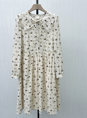 C●2025秋季新品 娃娃领连衣裙女复古气质显瘦小清新长裙7078