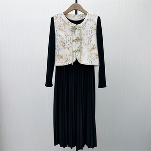 S●2026春季新品 新中式套装女气质盘扣马甲长袖连衣裙两件套577