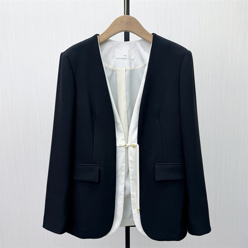 彩●2026春季新品 西装外套女时尚休闲经典宽松通勤百搭西服305