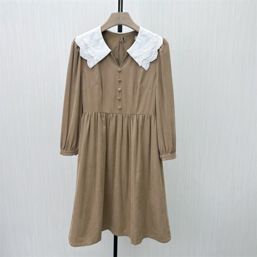 q熠●2026春季新品 娃娃领长袖连衣裙女法式复古收腰显瘦长裙1116