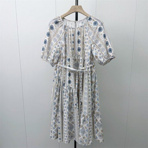 fei●2026秋季新品 复古印花连衣裙女气质显瘦小清新a字长裙7105