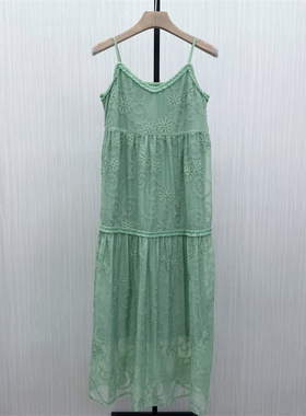伊●2026夏季新品 吊带连衣裙女海边度假风无袖小清新长裙3009