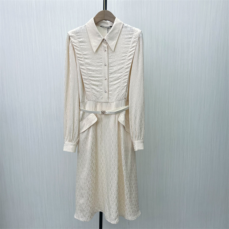 村●2025春季新品 法式衬衫连衣裙女设计感小众气质显瘦长裙3280