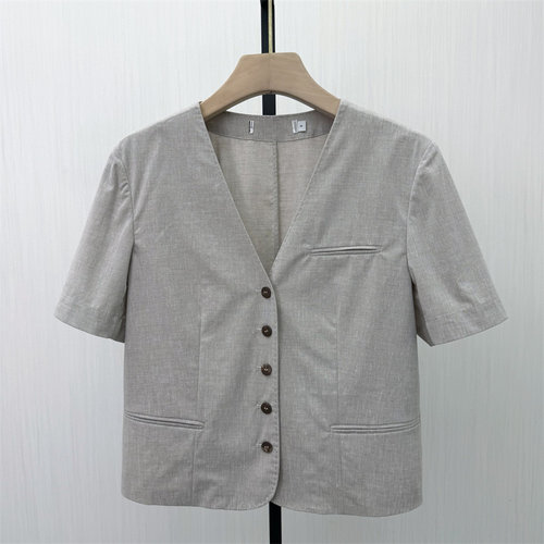 恩●2026夏季新品 时尚短袖西装外套女宽松休闲通勤西服上衣537