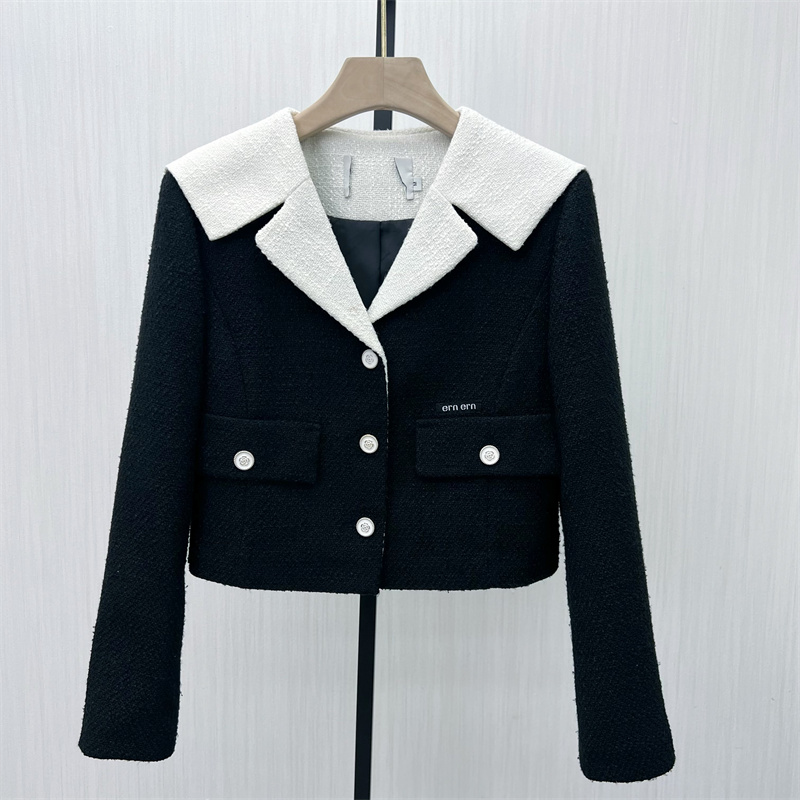 恩●2025冬季新品 小香风西装外套女气质通勤粗花呢西服夹克051