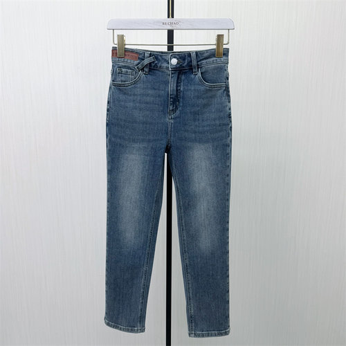 芭●2026夏季新品 直筒牛仔裤女高腰显瘦修身通勤长裤铅笔裤1012