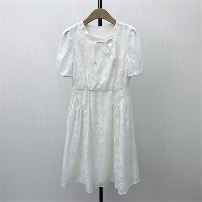 芭●2026夏季新品 法式短袖连衣裙女气质简约显瘦小清新短裙3073