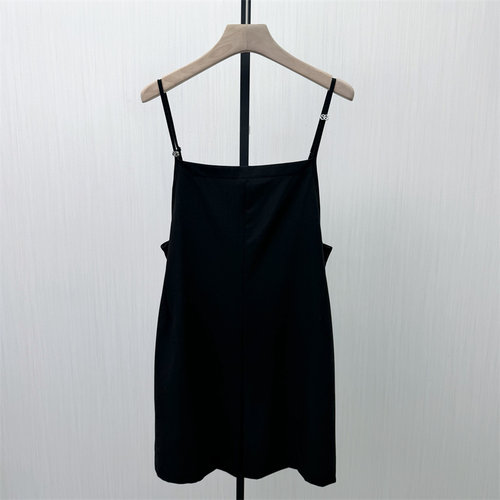 S●2026夏季新品 无袖连衣裤女宽松中性休闲直筒连体背带短裤665